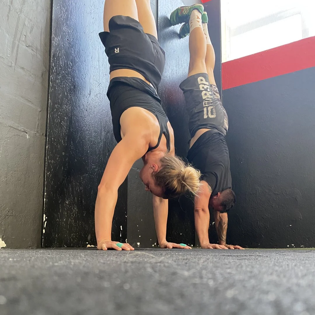 CrossFit Bayreuth Workout Handstand Wallwalk Upside